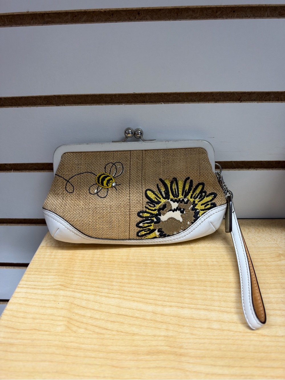 🐝 Vintage Coach Y2K Era Limited Edition Sunflower & Bumblebee Straw Wristlet 🌻